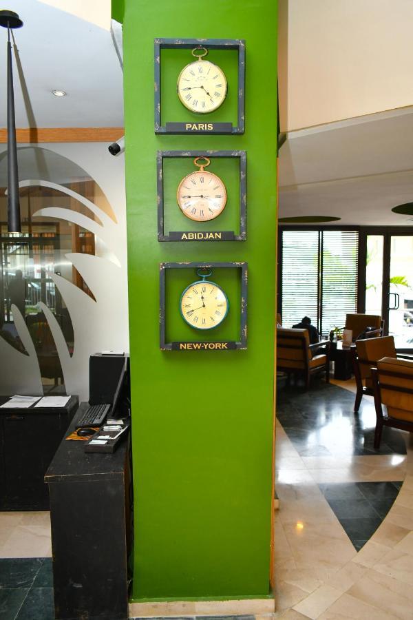 Palm Club Hotel Abidjan Exterior photo