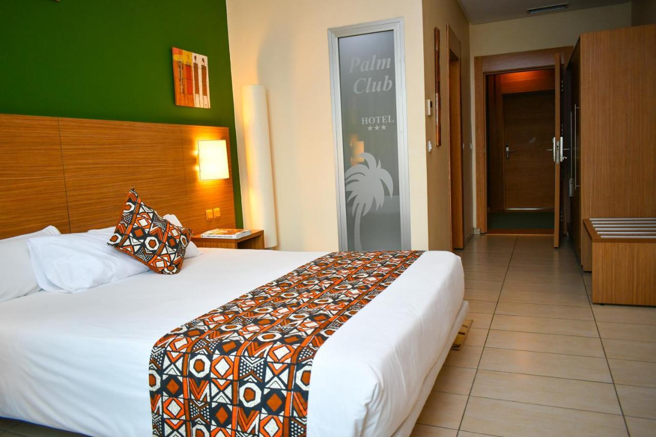 Palm Club Hotel Abidjan Exterior photo